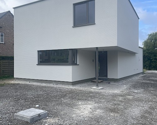 Moderne villa te Deinze